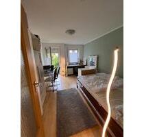 1-Zimmer-Wohnung zur UNTERMIETE (15.03. - 15.09.) - Regensburg Ganghofersiedlung