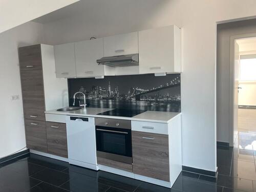 Foto - Schöne Dachgeschosswohnung mit Balkon und Parkplatz zu vermieten