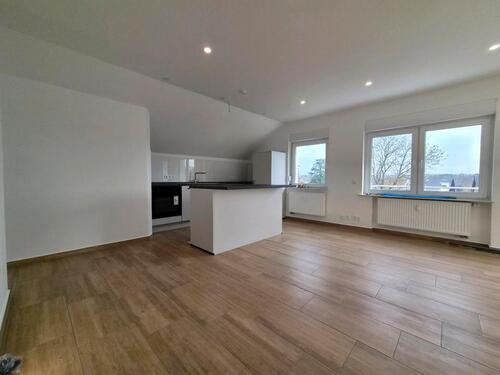 Foto - DG Whg. kernsaniert in Niederpleis