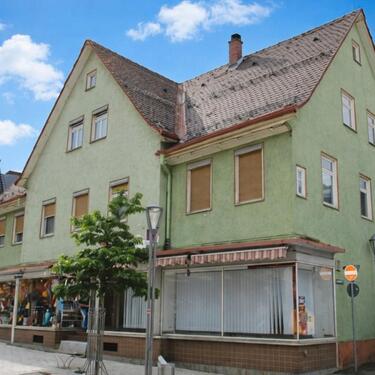 Foto - Vermiete grosse 7 Zimmer Wohnung