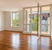 3-Zimmer-Wohnung im Grünen m. Wasserblick, Balkon & TG - Hennigsdorf