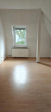 Foto - Helle 2-Zimmer-Wohnung mit Einbauküche und Keller