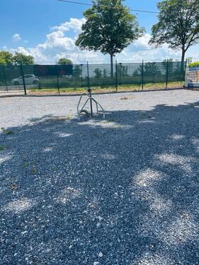 Foto - Aussenstellplatz Wohnmobil Wohnwagen Stellplätze- abschließbar