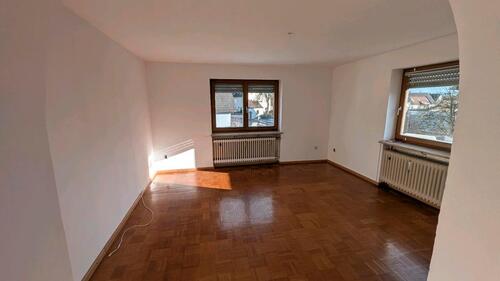 Foto - 4 Zimmer Wohnung in Oberstimm - 600,00&nbsp;EUR Kaltmiete, ca.&nbsp; 90,00&nbsp;m&sup2;