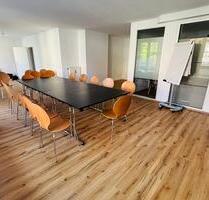 Moderner Besprechungsraum mit Terrasse zu vermieten - Nürnberg Altenfurt