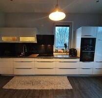 Charmante Altbauwohnung im 1. OG mit moderner Einbauküche - Schleswig