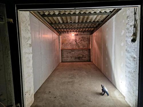 Foto - Garage Südstadt Biestower Damm mit Strom und Licht Vermietung