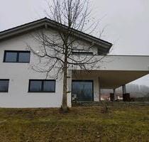 Einfamilienhaus zu vermieten - 3.050,00&nbsp;EUR Kaltmiete, ca.&nbsp; 235,00&nbsp;m&sup2; in Tettnang (PLZ: 88069)