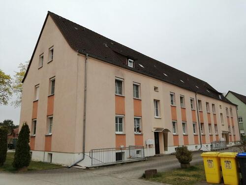 Foto - 2-Raum-Wohnung im Dachgeschoss -Renovierung nach Mieterwunsch!