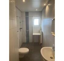 Zwei zimmerwohnung in Gau-Algesheim mit kleinem Vorgarten & Pool