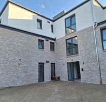 Jaderberg Zentrum - 920,00&nbsp;EUR Kaltmiete, ca.&nbsp; 80,00&nbsp;m&sup2; in Jade (PLZ: 26349)