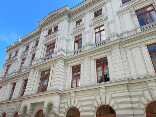 Foto - Repräsentative Gewerbeeinheit mit historischen Details in der Altstadt von Schwerin