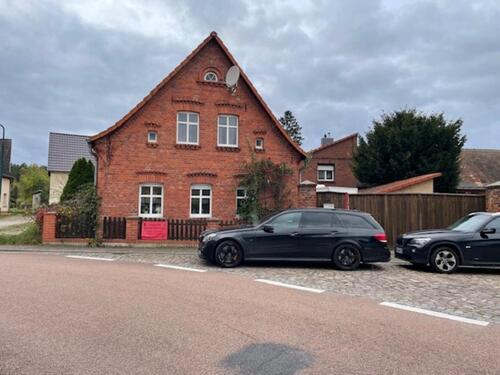 Foto - Haus zu vermieten - 700,00 EUR Kaltmiete,