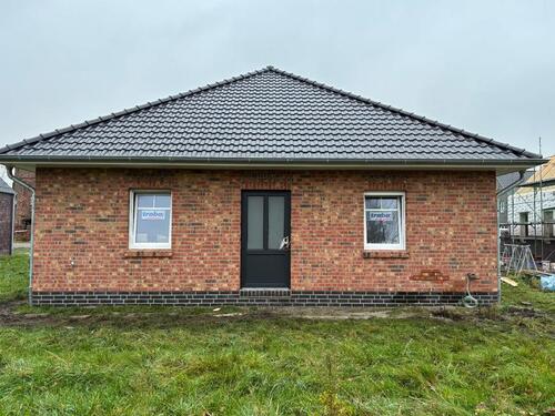 Foto - Doppelhaushälfte Erstbezug - 940,00 EUR Kaltmiete,