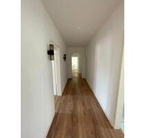 Renovierte 5-Zimmer Wohnung inkl. EBK in Ludwigshafen - Ludwigshafen am Rhein Rheingönheim