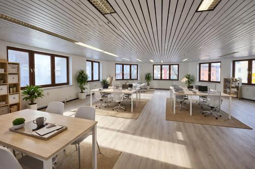 Foto - Sichtbar. Zentral. Flexibel. - Helle Gewerbefläche in beliebter Backnanger Lage!