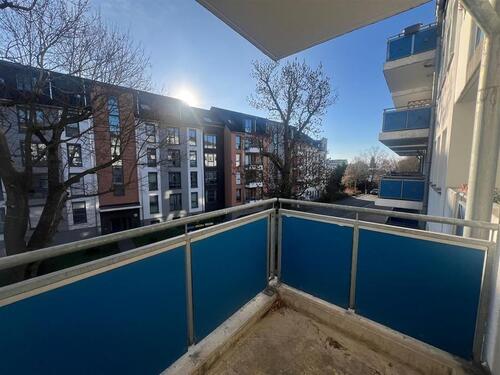 Foto - Schloßchemnitz * 2-Zi-Whg. mit EBK & Balkon & Aufzug !!