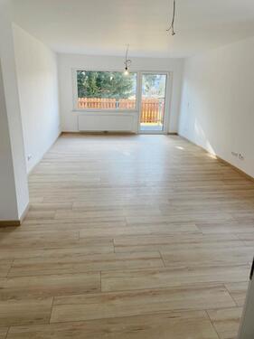 Foto - 3‑Zimmer‑Maisonette mit Garten, Terrasse und sonnigem Balkon