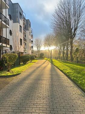 Foto - Helle 3-Zimmer-Wohnung mit Westbalkon & TG-Stellplatz