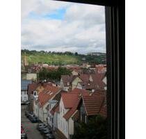 Gepflegte 2-Zimmer-Wohnung im DG in Esslingen am Neckar