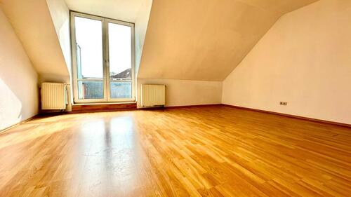 Foto - Schöne 2 Zimmer DG Wohnung mit SW-Dachterrasse