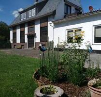 HAUS MIT VIEL PLATZ Werkstatt Lagerhalle Gewerbehalle Produktion - Neu-Eichenberg