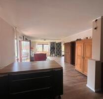 DHH mit viel Platz für Familien und Wohngemeinschaften - Stammbach