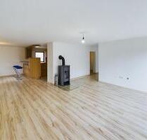 Charmante Erdgeschosswohnung mit idealer Raumaufteilung und viel Licht - Rottenburg am Neckar