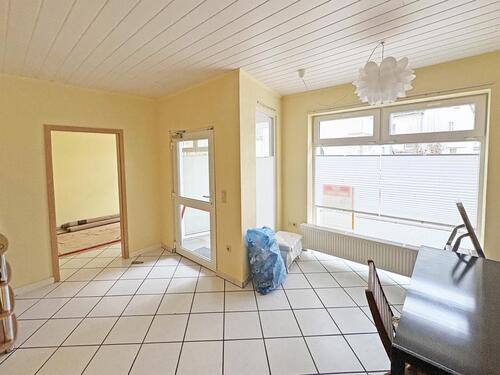 Foto - Büro in zentraler Lage - 550,00&nbsp;EUR Kaltmiete, ca.&nbsp; 86,00&nbsp;m&sup2;