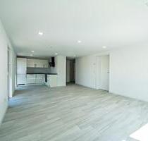 Tolle 3-Zi. Wohnung mit Klimaanlage, Garagenstellplatz und Balkon - Obrigheim