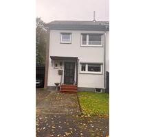 Haus zu vermieten - 1.400,00&nbsp;EUR Kaltmiete, ca.&nbsp; 90,00&nbsp;m&sup2; in Neumünster (PLZ: 24537) Böcklersiedlung