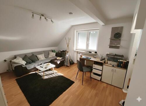 Foto - Löffelfertig: Voll möblierte DG-Wohnung in Ingelheim