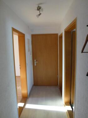 Foto - 2 Zimmer Wohnküche m. EBK + Bad m. Fenster nur an Single o. Paar