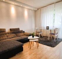 Wohnglück in Zollstock Kernsanierte 2-Zimmer-Perle Provisionsfrei - Köln Rodenkirchen Wohnglück in Zollstock Kernsanierte 2-Zimmer-Perle Provisionsfrei - Köln Rodenkirchen