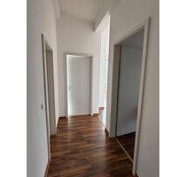 Innenstadt Riesa, helle Wohnung mit Balkon, Aufzug, TG-Stellplatz