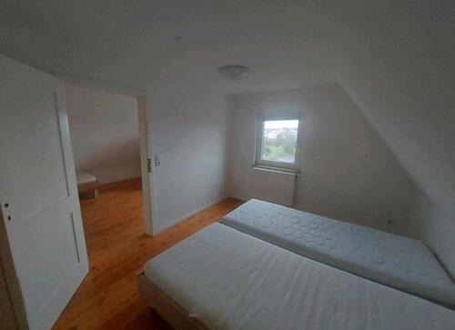 Foto - 2 Zimmern in einer WG ab sofort frei, Wohnung, Haus, Apartment