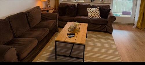 Foto - Diverse Möbel zu verkaufen und Wohnung zu vermieten.