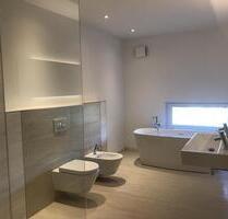 Luxuriöse teilmöblierte 3-Zi-Whg in zentraler Lage Fürth Stadtgrenze