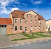 Gaststätte mit großem Festsaal - 190.000,00&nbsp;EUR Kaufpreis, ca.&nbsp; 1.100,00&nbsp;m&sup2; in Erxleben (PLZ: 39343)