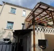 3-Familienhaus | 183 m² | 720 m² | Grundstück | 2 Garagen | - Dessau-Roßlau