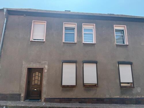 Foto - Haus zu verkaufen - 73.000,00&nbsp;EUR Kaufpreis, ca.&nbsp; 120,00&nbsp;m&sup2;