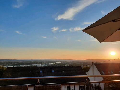 Foto - Moderne 4-Zimmer-Wohnung in Toplage mit Rheinblick