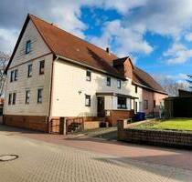 2 Familien Haus - 250.000,00&nbsp;EUR Kaufpreis, ca.&nbsp; 220,00&nbsp;m&sup2; in Dransfeld (PLZ: 37127)