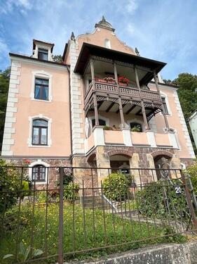 Foto - Herrliche 3-Zimmer Wohnung im historischen Altbau mit Blick auf die Elbe!