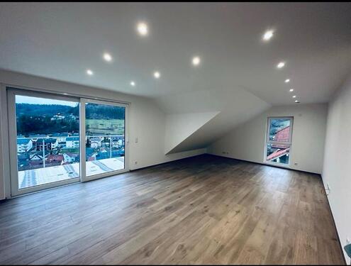 Foto - Dachgeschoss 4 Zimmer Wohnung mit super Blick ins Breuberg