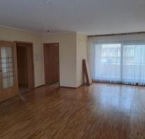 Helle 2-Zimmer Wohnung mit Balkon und Stellplatz in Mz-Hechtsheim - Mainz Ebersheim