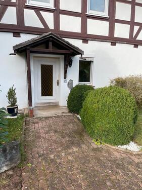 Foto - 5-Zimmer-Wohnung mit eigenem Garten, Terrasse und Garagenoption