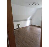 Großzügig helle Wohnung im 1 OG mit ausgebauten Obergeschoss - Marienmünster