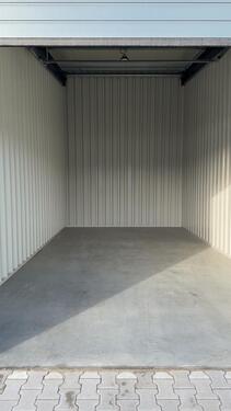 Foto - Mietbox, Lagerhalle, Hallenabteil, Garage