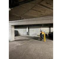 gesicherter Tiefgaragenstellplatz in Köln Sülz
